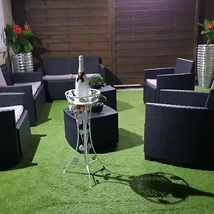 Hébergement de vacances Jardin D'eden